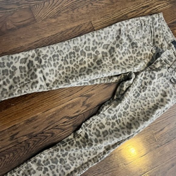 Jessica Simpson Leopard Ankle Jeans - Picture 4 of 4